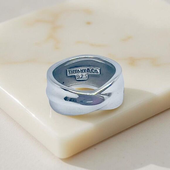 Tiffany & Co Leaf Ring Size 4 Sterling Silver 5 Grams Estate TIF862 - Picture 8 of 15